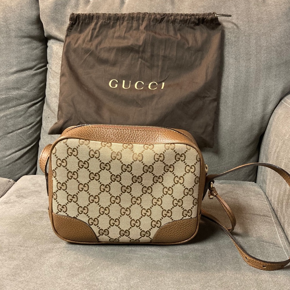 Authentic Bree Original Gucci GG canvas mini messenger bag